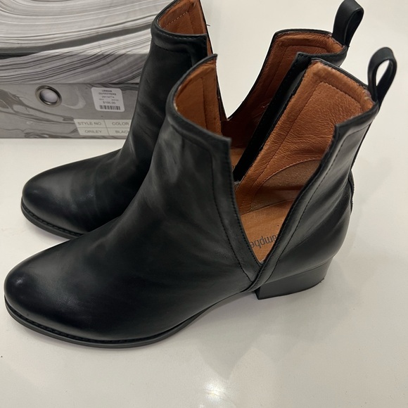 Jeffrey Campbell Oriley Booties - Picture 4 of 6